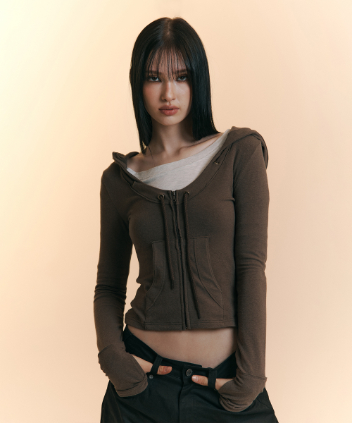 PLEASENOFOLLOW(プリーズノーフォロー)の「Glen Deep U-neck Hoodie (Khaki)(パーカー・レディース・その他・FREE)」の1枚目の写真