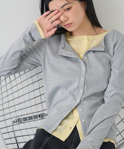 NOGLE(ノグル)の「【NOGLE/ノグル】レイヤードバイカラーカーディガン(カーディガン/ボレロ・レディース・レッド/ネイビー/チャコールグレー/グレー・FREE)」の10枚目の写真