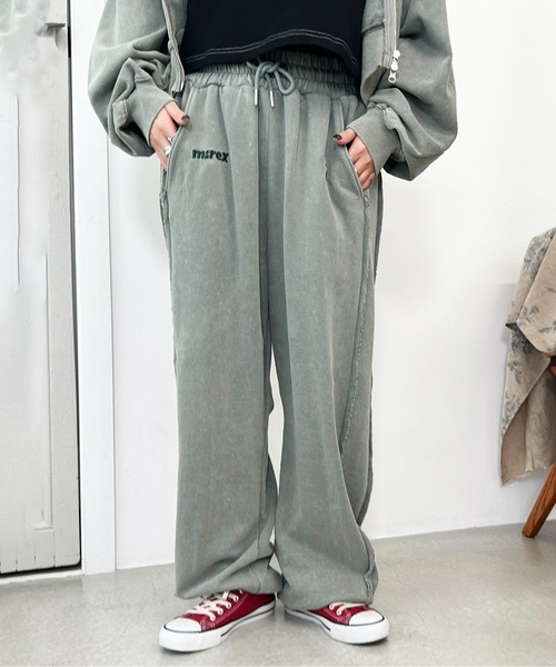 DOUBLE NAME（ダブルネーム）の「【m:rex】ミニ恐竜刺しゅうスウェットパンツ（スウェットパンツ・レディース・カーキ/グレー・FREE）」の5枚目の写真