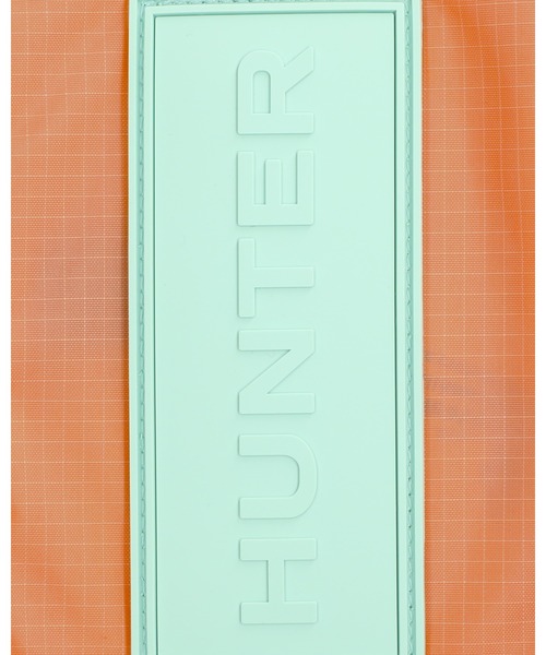 HUNTER(ハンター)の「トラベル リップストップ リサイクル ナイロン フォンポーチ(ボディバッグ/ウエストポーチ・レディース・ホワイト×ブルー/フューシャピンク/シャーベット/ブラック×グレー・ONE)」の12枚目の写真