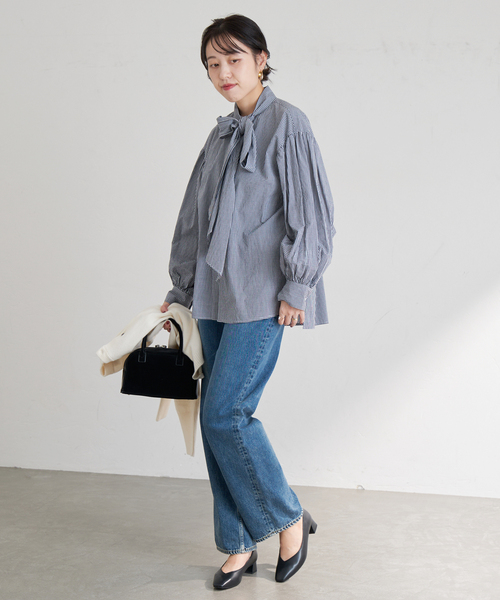 LE TALON(ルタロン)の「《追加》4cmスクエアVカットパンプス(パンプス・レディース・アイボリー/ブラック系その他・25cm/24.5cm/22cm/24cm/23.5cm/23cm/22.5cm)」の4枚目の写真