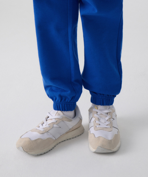 MUSINSA STANDARD KIDS（ムシンサスタンダードキッズ）の「ベーシックスウェットパンツ[ブルー]（スウェットパンツ・レディース・その他・100/110/120/130/140/150/160）」の5枚目の写真