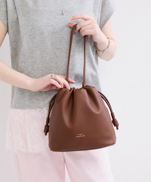 le cercle ADAM ET ROPE'(ルセルクルアダムエロペ)の「新色追加【George Cinq(ジョルジュサンク)】DRAWSTRING BAG(S)/WEB限定(トートバッグ・レディース・イエロー系その他/グレー系その他/ブラック/ブラウン系・FREE)」の4枚目の写真
