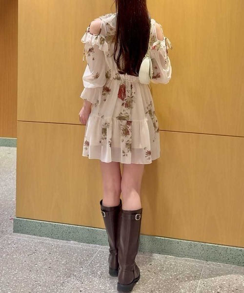 SNIDEL（スナイデル）の「フリルチュニック（その他トップス・レディース・アイボリー/ブラック/ホワイト・F）」の21枚目の写真