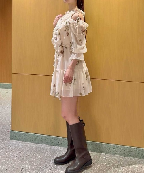SNIDEL（スナイデル）の「フリルチュニック（その他トップス・レディース・アイボリー/ブラック/ホワイト・F）」の22枚目の写真