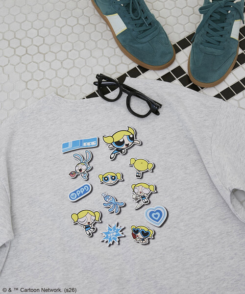 PUBLUX(パブリュクス)の「PUBLUX/パブリュクス 【THE POWERPUFF GIRLS】パワーパフ ガールズ シール風 Tシャツ 限定展開(Tシャツ/カットソー・レディース・ダークグレー/ライトグレー/チャコールグレー/グレー/その他/ブラック・フリ-)」の3枚目の写真