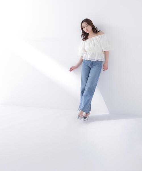 NATURAL BEAUTY BASIC(ナチュラルビューティーベーシック)の「ボリュームギャザーペプラムブラウス(シャツ/ブラウス・レディース・オフホワイト/ネイビー/ピンク・MEDIUM/SMALL)」の7枚目の写真