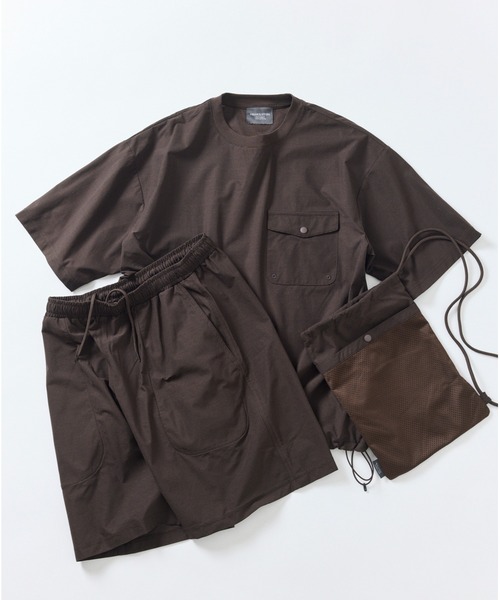 FREAK'S STORE(フリークスストア)の「パッカブル ショートスリーブ トラベルセットアップ Fabric by SOLOTEX(R) ミニバッグ付き 吸水速乾(Tシャツ/カットソー・メンズ・チャコールグレー/ブラック/グレー系その他/オリーブ/ブラウン/ネイビー・SMALL/MEDIUM/LARGE)」の4枚目の写真