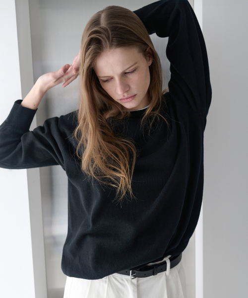 LEVAR(レバー)の「All-day Cotton Round Knit - Black(ニット/セーター・レディース・その他・FREE)」の2枚目の写真