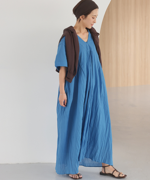 JOURNAL STANDARD relume（ジャーナルスタンダード　レリューム）の「《追加 / 新色》コットンボイルクリンクルタックカフタンワンピース（ワンピース・レディース・ブラック/ライトブルー/ブラウン・FREE）」の15枚目の写真