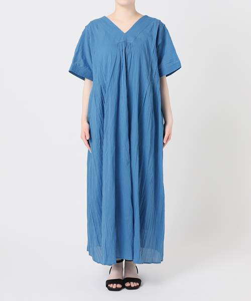 JOURNAL STANDARD relume（ジャーナルスタンダード　レリューム）の「《追加 / 新色》コットンボイルクリンクルタックカフタンワンピース（ワンピース・レディース・ブラック/ライトブルー/ブラウン・FREE）」の5枚目の写真