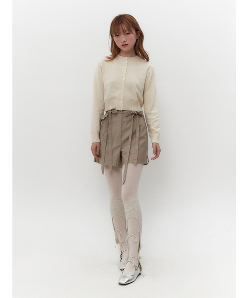 TUOMIO（トゥオミオ）の「BUTTON POINT CARDIGAN [IVORY]（カーディガン/ボレロ・レディース・その他・1/2）」の6枚目の写真