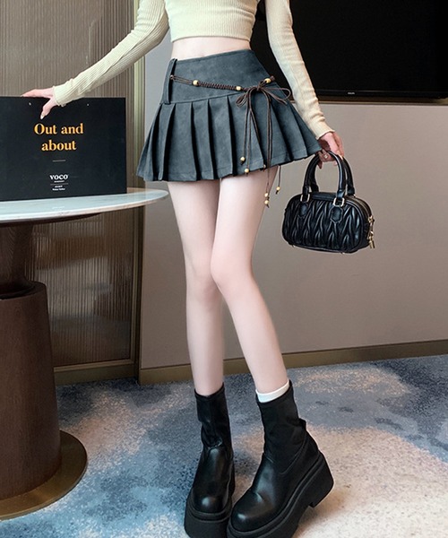 Lace Ladies(レースレディース)の「スエード調 編み込み ベルト付き プリーツ ミニ スカート(スカート・レディース・ブラウン/グレー・S/L/M)」の2枚目の写真