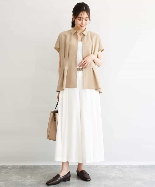 MK MICHEL KLEIN（エムケーミッシェルクラン）の「[洗える]リネンライクストレッチ ウエストタックデザイン衿付きブラウス（シャツ/ブラウス・レディース・ベージュ/ブラウン・38）」の5枚目の写真