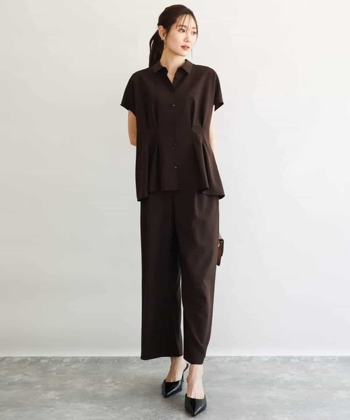 MK MICHEL KLEIN（エムケーミッシェルクラン）の「[洗える]リネンライクストレッチ ウエストタックデザイン衿付きブラウス（シャツ/ブラウス・レディース・ベージュ/ブラウン・38）」の12枚目の写真