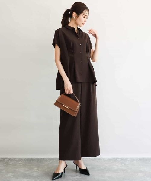 MK MICHEL KLEIN（エムケーミッシェルクラン）の「[洗える]リネンライクストレッチ ウエストタックデザイン衿付きブラウス（シャツ/ブラウス・レディース・ベージュ/ブラウン・38）」の13枚目の写真