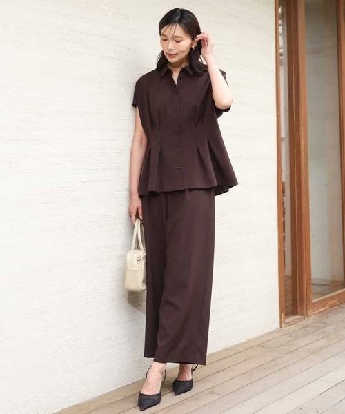 MK MICHEL KLEIN（エムケーミッシェルクラン）の「[洗える]リネンライクストレッチ ウエストタックデザイン衿付きブラウス（シャツ/ブラウス・レディース・ベージュ/ブラウン・38）」の21枚目の写真
