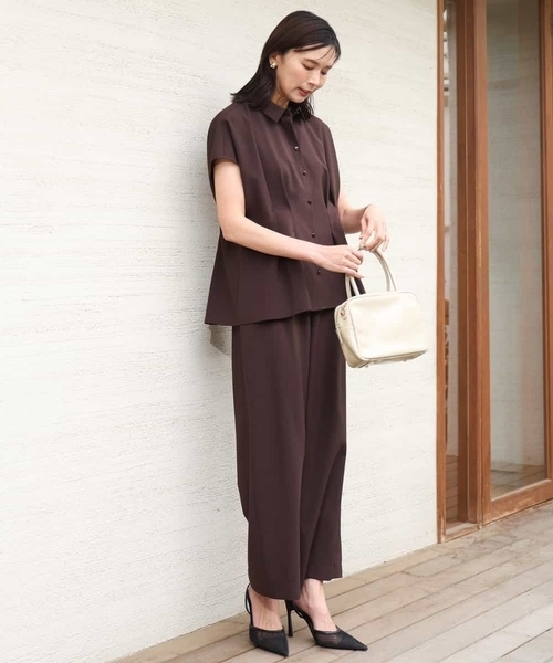 MK MICHEL KLEIN（エムケーミッシェルクラン）の「[洗える]リネンライクストレッチ ウエストタックデザイン衿付きブラウス（シャツ/ブラウス・レディース・ベージュ/ブラウン・38）」の22枚目の写真