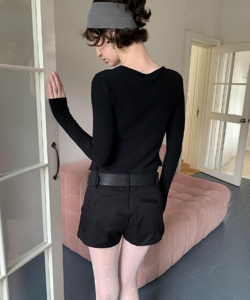 Ritzy（リッツィー）の「前身くり抜き フェイクレイヤード水玉トッド柄ロングスリーブ（Tシャツ/カットソー・レディース・ブラック・M/L/S）」の5枚目の写真