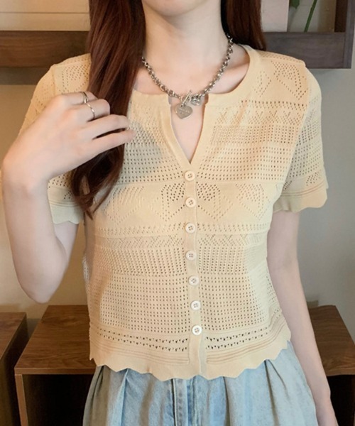 mielu(ミエル)の「ヘンリーネックコンパクトトップス(シャツ/ブラウス・レディース・ホワイト/ブルー/ピンク/ベージュ/ブラック/イエロー/グリーン・FREE)」の9枚目の写真