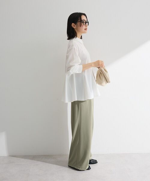 Green Parks(グリーンパークス)の「スウィッチングペプラムシャツ(シャツ/ブラウス・レディース・サックスブルー/ストライプ/オフホワイト・FREE)」の12枚目の写真