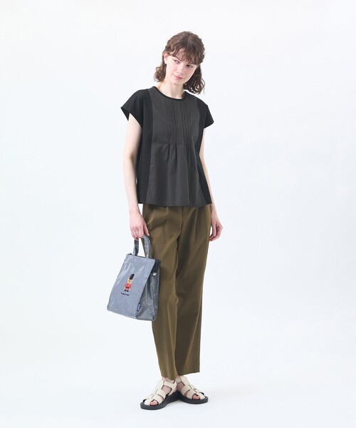 MACKINTOSH PHILOSOPHY(マッキントッシュ フィロソフィー)の「フロントタックフレアカットソー(Tシャツ/カットソー・レディース・ブルー/オフホワイト/ブラック/チャコールグレー・38)」の7枚目の写真