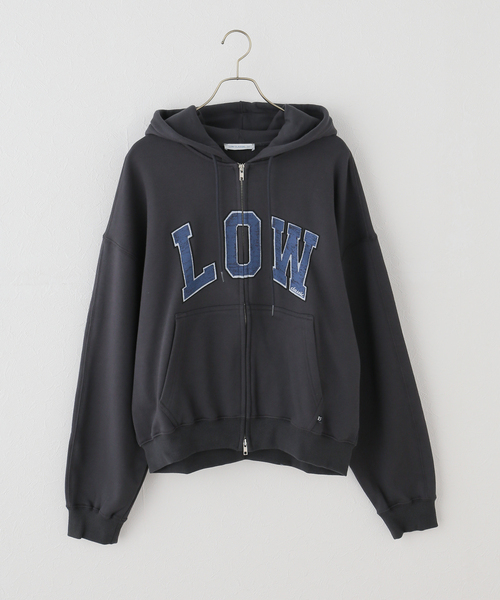 LOW CLASSIC(ロウ クラシック)の「【WEB+一部店舗限定】LOW CLASSIC Lc LOW SOFT SWEAT ZIP-UP HOODIE(パーカー・レディース・ブラック系その他/チャコールグレー・MEDIUM)」の1枚目の写真
