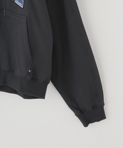 LOW CLASSIC(ロウ クラシック)の「【WEB+一部店舗限定】LOW CLASSIC Lc LOW SOFT SWEAT ZIP-UP HOODIE(パーカー・レディース・ブラック系その他/チャコールグレー・MEDIUM)」の4枚目の写真