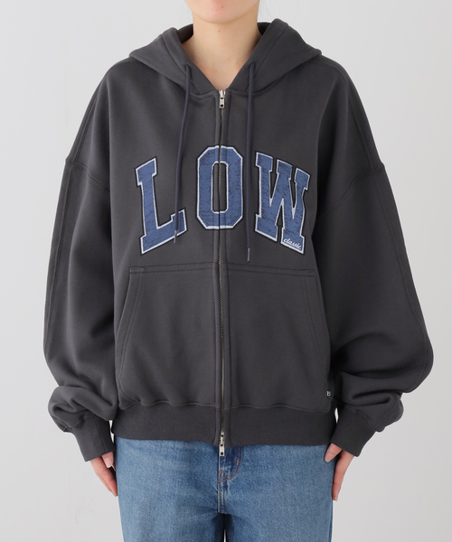 LOW CLASSIC(ロウ クラシック)の「【WEB+一部店舗限定】LOW CLASSIC Lc LOW SOFT SWEAT ZIP-UP HOODIE(パーカー・レディース・ブラック系その他/チャコールグレー・MEDIUM)」の12枚目の写真