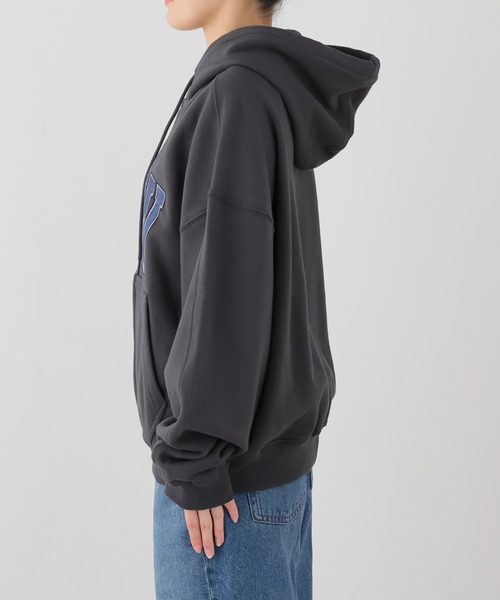 LOW CLASSIC(ロウ クラシック)の「【WEB+一部店舗限定】LOW CLASSIC Lc LOW SOFT SWEAT ZIP-UP HOODIE(パーカー・レディース・ブラック系その他/チャコールグレー・MEDIUM)」の13枚目の写真