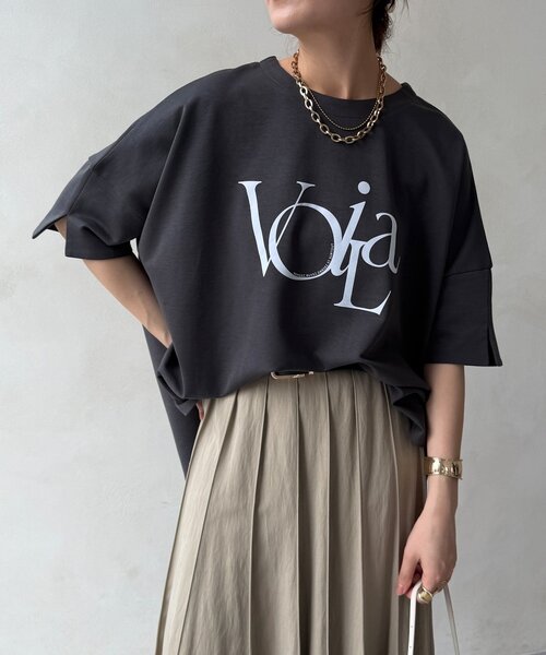 DouDou(ドゥドゥ)の「【WEB限定】ポンチョロゴTEE(Tシャツ/カットソー・レディース・チャコールグレー/オフホワイト/ライトグレー・FREE)」の15枚目の写真