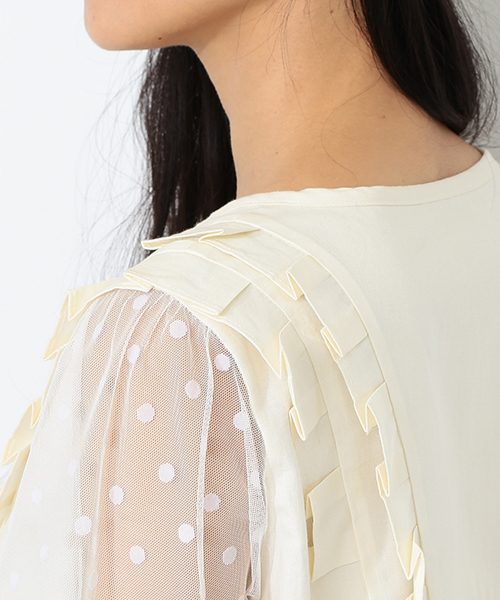 CAROLINA GLASER(カロリナ グレイサー)の「CAROLINA GLASER / フリルブラウス(シャツ/ブラウス・レディース・ブラック/クリーム・ONE SIZE)」の6枚目の写真