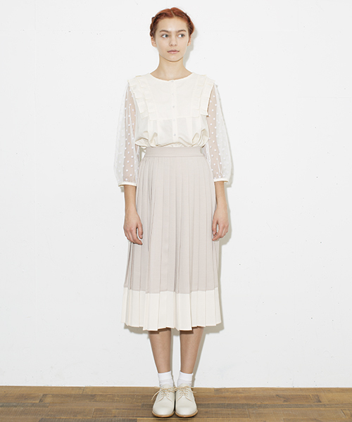 CAROLINA GLASER(カロリナ グレイサー)の「CAROLINA GLASER / フリルブラウス(シャツ/ブラウス・レディース・ブラック/クリーム・ONE SIZE)」の16枚目の写真