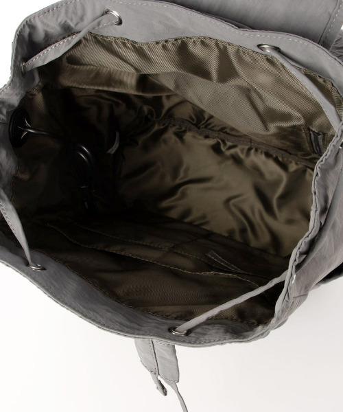 cache cache(カシュ カシュ)の「カシュカシュ cachecache / USBポート付フラップリュック(バックパック/リュック・レディース・ブラック/グレー・FREE)」の17枚目の写真