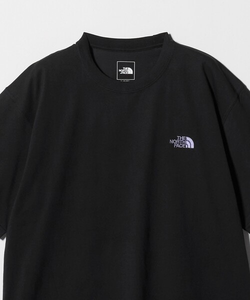 THE NORTH FACE(ザノースフェイス)の「<THE NORTH FACE>ショートスリーブ マウンテン フラワー Tシャツ(Tシャツ/カットソー・メンズ・ブラック/ホワイト・L/M/XL)」の3枚目の写真