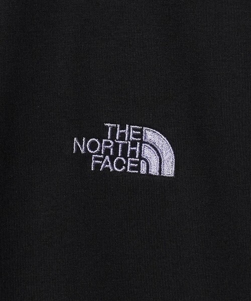 THE NORTH FACE(ザノースフェイス)の「<THE NORTH FACE>ショートスリーブ マウンテン フラワー Tシャツ(Tシャツ/カットソー・メンズ・ブラック/ホワイト・L/M/XL)」の5枚目の写真