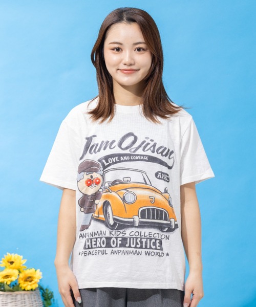 ANPANMAN KIDS COLLECTION(アンパンマンキッズコレクション)の「ジャムおじさんクラシックカー柄Tシャツ 大人(Tシャツ/カットソー・レディース・オフホワイト・LL/S/M/L)」の1枚目の写真