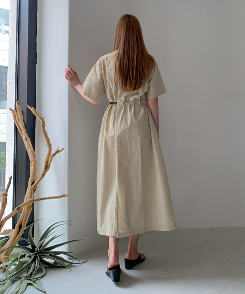 VASCARA(バスカラ)の「Belted Short Sleeve Long Dress (2colors)(ワンピース・レディース・ホワイト/ベージュ・FREE)」の4枚目の写真