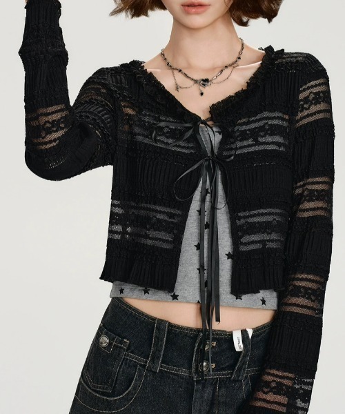 AVYL(アヴィル)の「フロントダブルリボン レースボレロカーディガン(カーディガン/ボレロ・レディース・ブラック/ホワイト・M)」の3枚目の写真