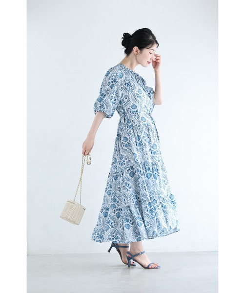 cawaii（カワイイ）の「ビジュー散りばめたダマスク柄ロングワンピース（紐ベルト付き）（ワンピース・レディース・ブルー・FREE）」の18枚目の写真