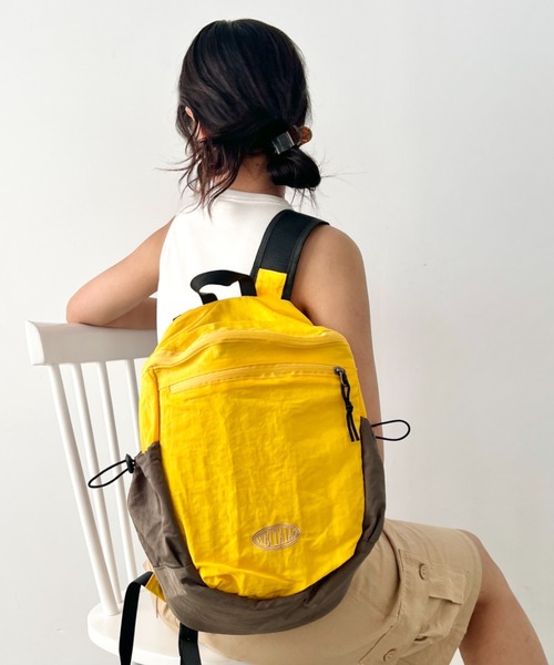 wears(ウェアーズ)の「軽量アウトドアライクバックパック(バックパック/リュック・レディース・ホワイト/ブルー/イエロー/ピンク/パープル・FREE)」の4枚目の写真