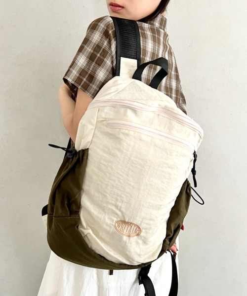 wears(ウェアーズ)の「軽量アウトドアライクバックパック(バックパック/リュック・レディース・ホワイト/ブルー/イエロー/ピンク/パープル・FREE)」の8枚目の写真