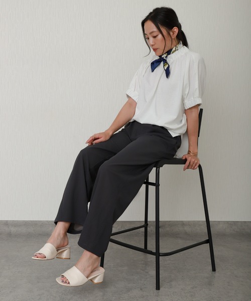 libelle more（リベル モア）の「カットジョーゼットツータックバレルレッグカーブパンツ（その他パンツ・レディース・チャコール/モカ/ブラック・M）」の16枚目の写真
