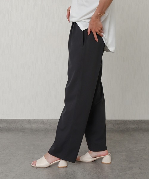 libelle more（リベル モア）の「カットジョーゼットツータックバレルレッグカーブパンツ（その他パンツ・レディース・チャコール/モカ/ブラック・M）」の18枚目の写真