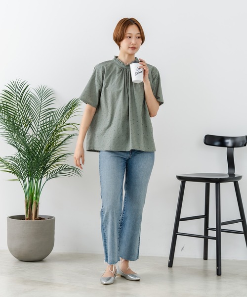 fort point(フォーポイント)の「【C-FORTPOINT/フォートポイント】【涼やかな綿素材】総柄刺繍ブラウス コットン100% シャツ プルオーバー 涼しい 体型カバー ナチュラル(シャツ/ブラウス・レディース・ダークブルー/ブラック/オフホワイト/カーキ・FREE)」の7枚目の写真