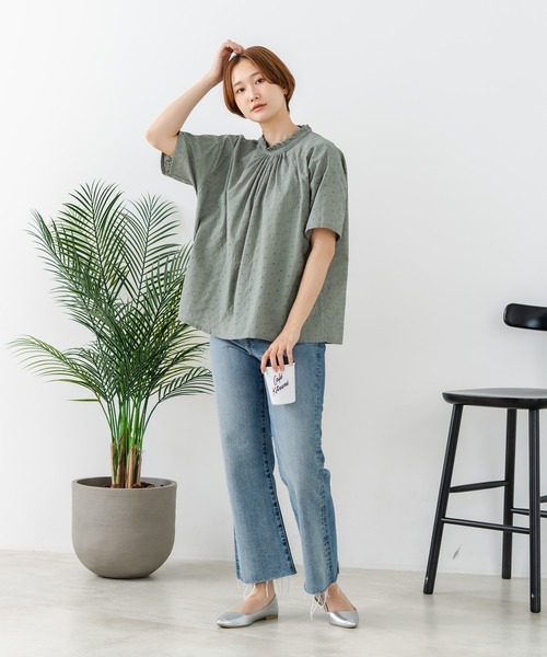 fort point(フォーポイント)の「【C-FORTPOINT/フォートポイント】【涼やかな綿素材】総柄刺繍ブラウス コットン100% シャツ プルオーバー 涼しい 体型カバー ナチュラル(シャツ/ブラウス・レディース・ダークブルー/ブラック/オフホワイト/カーキ・FREE)」の11枚目の写真