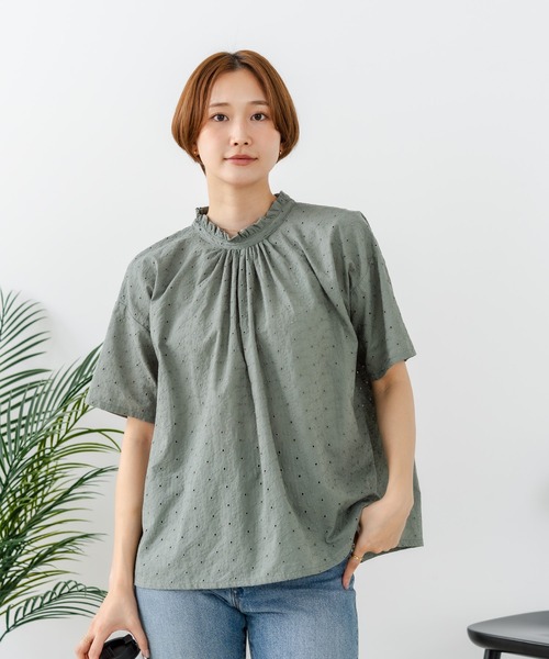fort point(フォーポイント)の「【C-FORTPOINT/フォートポイント】【涼やかな綿素材】総柄刺繍ブラウス コットン100% シャツ プルオーバー 涼しい 体型カバー ナチュラル(シャツ/ブラウス・レディース・ダークブルー/ブラック/オフホワイト/カーキ・FREE)」の16枚目の写真