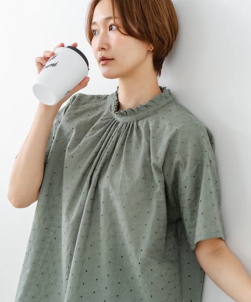 fort point(フォーポイント)の「【C-FORTPOINT/フォートポイント】【涼やかな綿素材】総柄刺繍ブラウス コットン100% シャツ プルオーバー 涼しい 体型カバー ナチュラル(シャツ/ブラウス・レディース・ダークブルー/ブラック/オフホワイト/カーキ・FREE)」の19枚目の写真