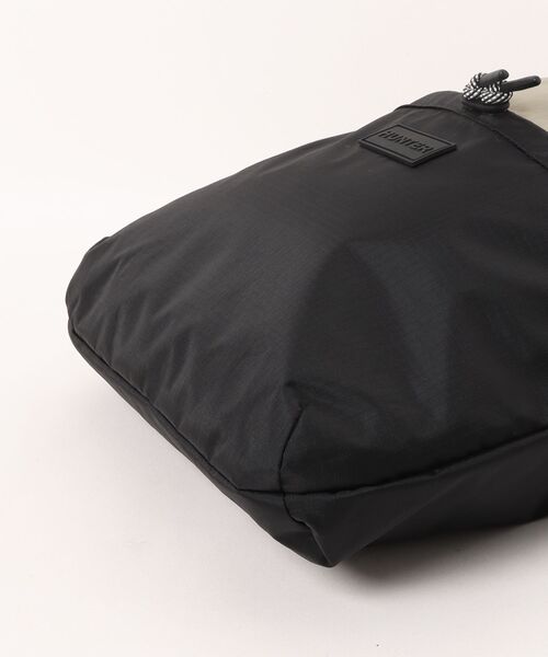 HUNTER(ハンター)の「《HUNTER》TRAVEL MULTI FUNCTION SACOCHE(ボディバッグ/ウエストポーチ・メンズ・ブラック系その他/ブラック×グレー・フリー)」の10枚目の写真