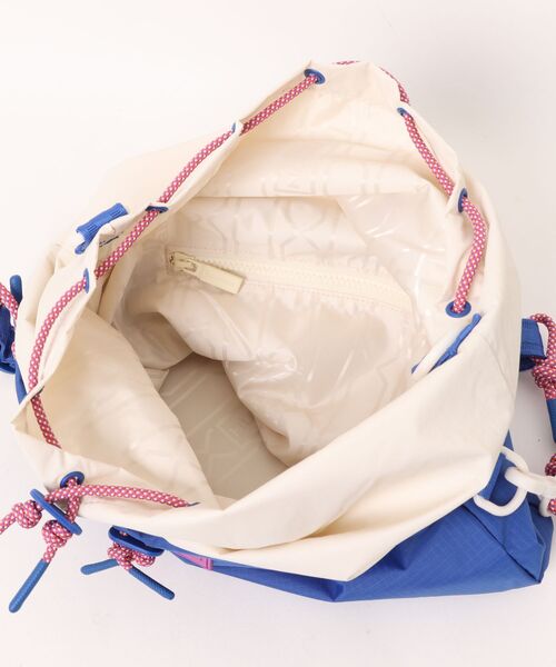 HUNTER(ハンター)の「《HUNTER》TRAVEL MULTI FUNCTION SACOCHE(ボディバッグ/ウエストポーチ・メンズ・ブラック系その他/ブラック×グレー・フリー)」の16枚目の写真